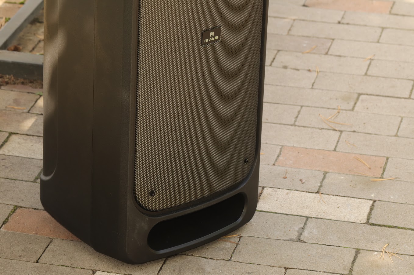 REAL-EL_X-797_portable_acoustics